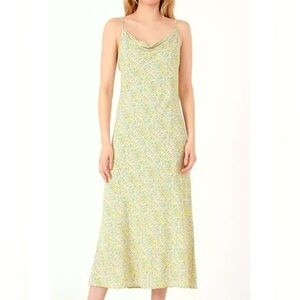 Free the Roses
Women's Floral Midi Dress size L